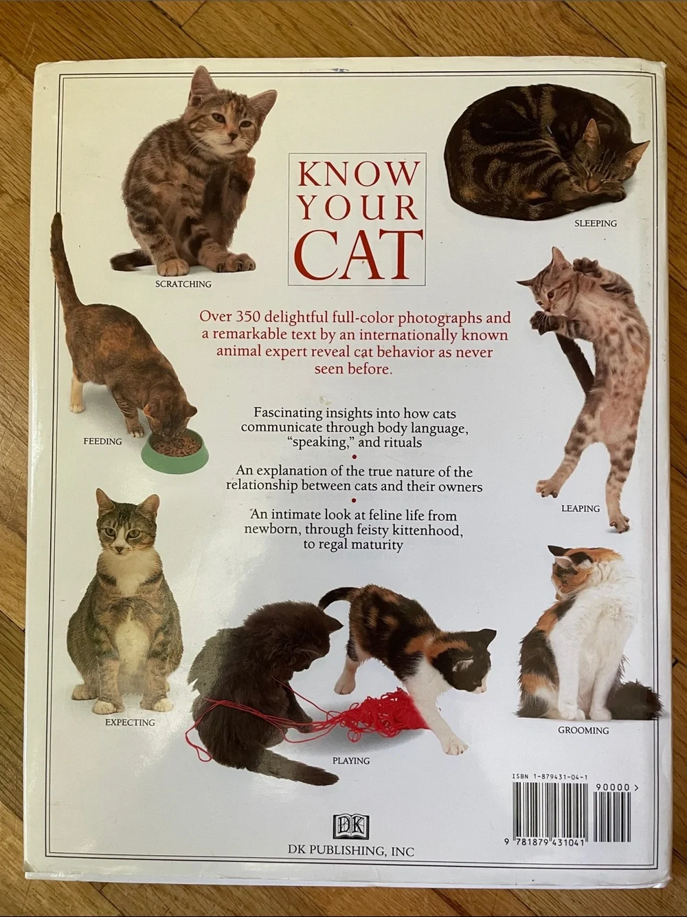 Know Your Cat - White Cat Behavior Guide by DK Publishing